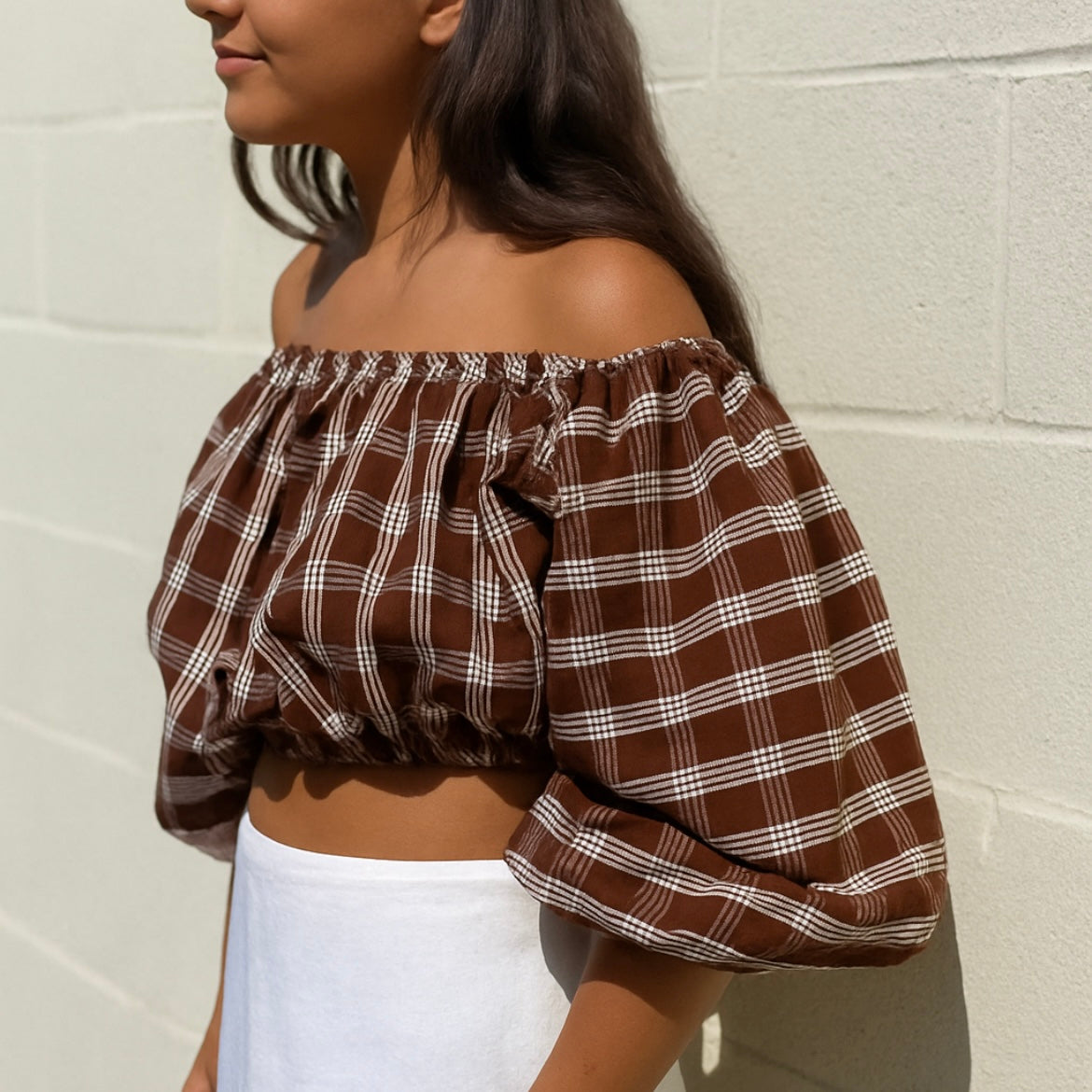 OFF THE SHOULDER CROP TOP